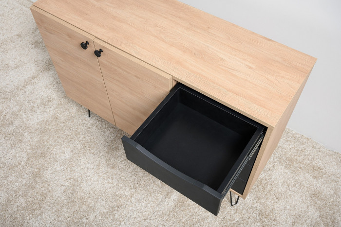 Брюс Комод-тумба 16.233, цвет чёрный/дуб Сантьяго, ШхГхВ 113,4х38,3х85,6 см., универсальная сборка, две дверки и четыре выдвижных ящика