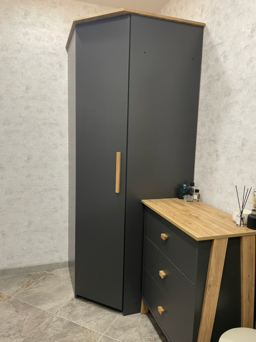 Шкаф угловой для одежды 