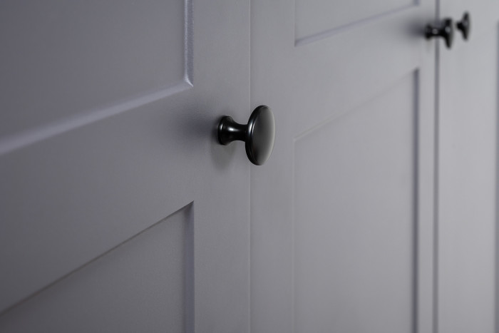 Остин 16.221 Комод + 15.12 Вешалка, цвет серый графит/дуб крафт золотой, ШхГхВ 120х41,9х210 см.