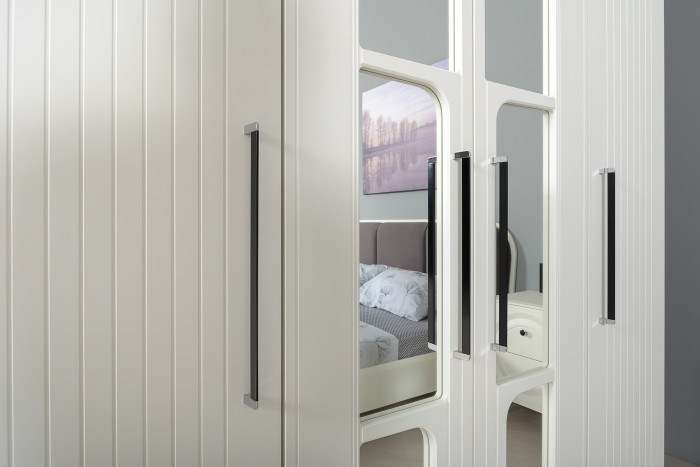 Валенсия Спальня № 42, цвет ЛДСП белый шагрень/МДФ белый шагрень/ткань велутто 19, ортопед есть, сп. м. 1600х2000 мм., б/м